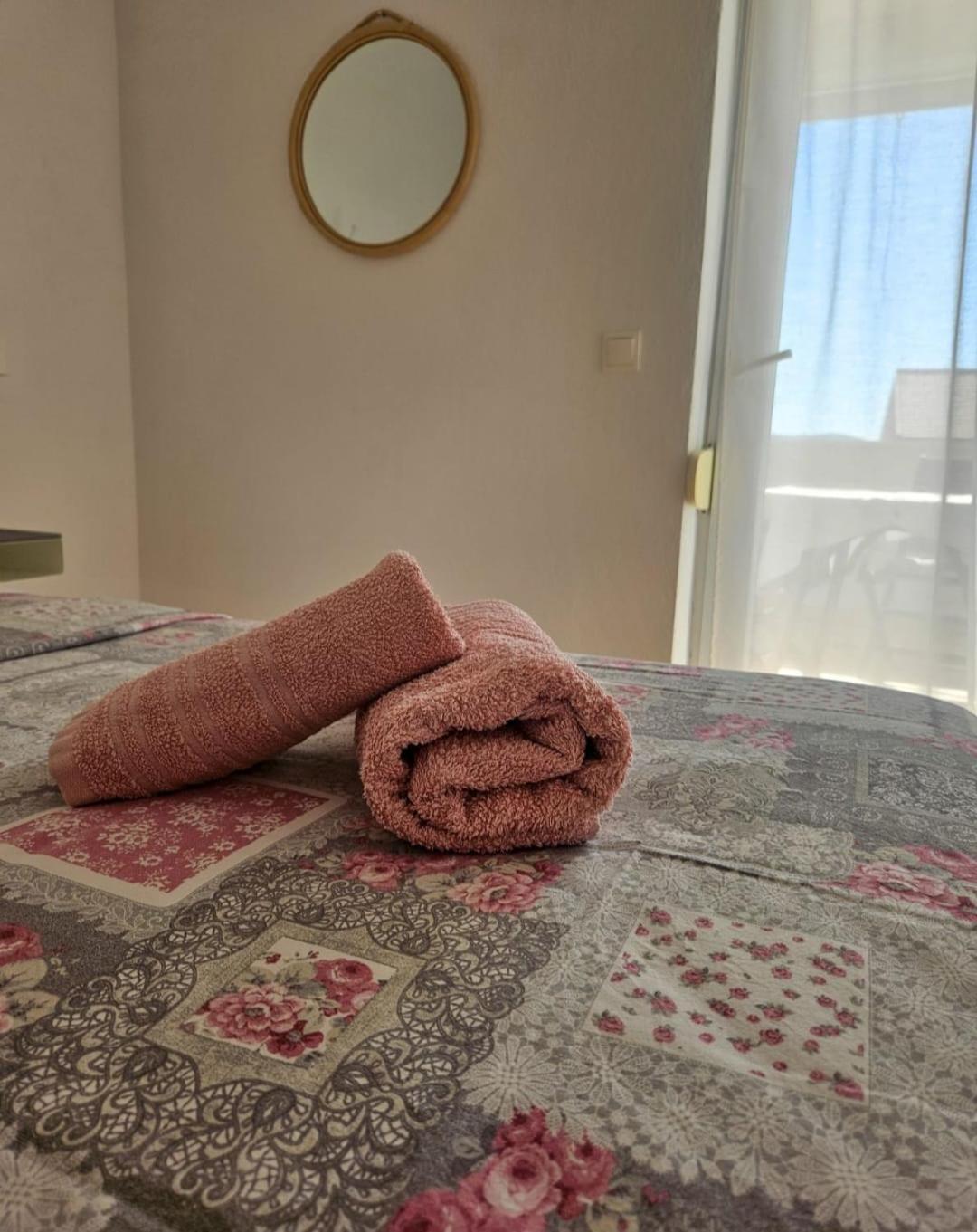 T&T Sea View Apartments Trogir Exterior foto